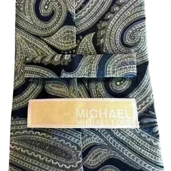 Michael Kors Paisley 100% silk Men’s tie - Picture 3 of 6